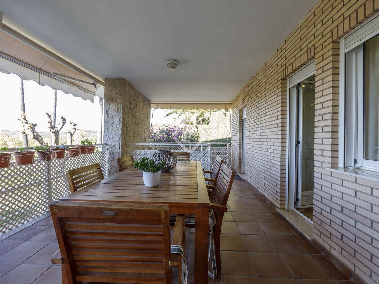 5 soveværelse Villa til salg i Pucol med swimmingpool garage - € 1.800.000 (Ref: 8820895)