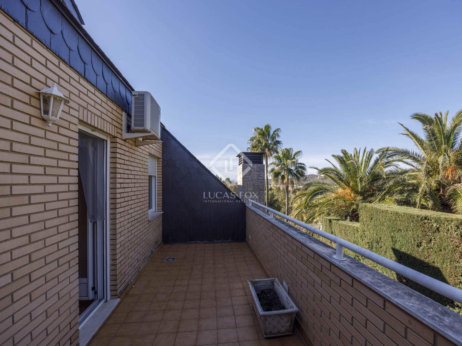 5 soveværelse Villa til salg i Pucol med swimmingpool garage - € 1.800.000 (Ref: 8820895)