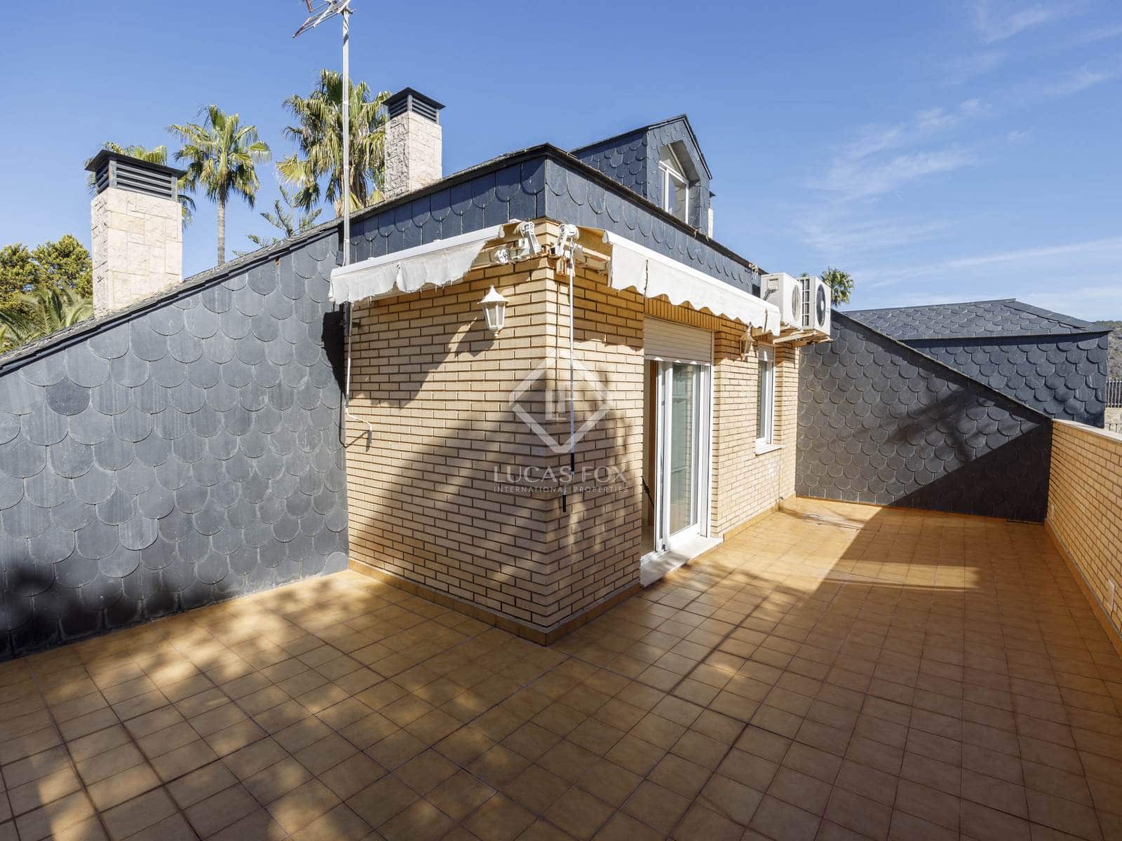 5 soveværelse Villa til salg i Pucol med swimmingpool garage - € 1.800.000 (Ref: 8820895)