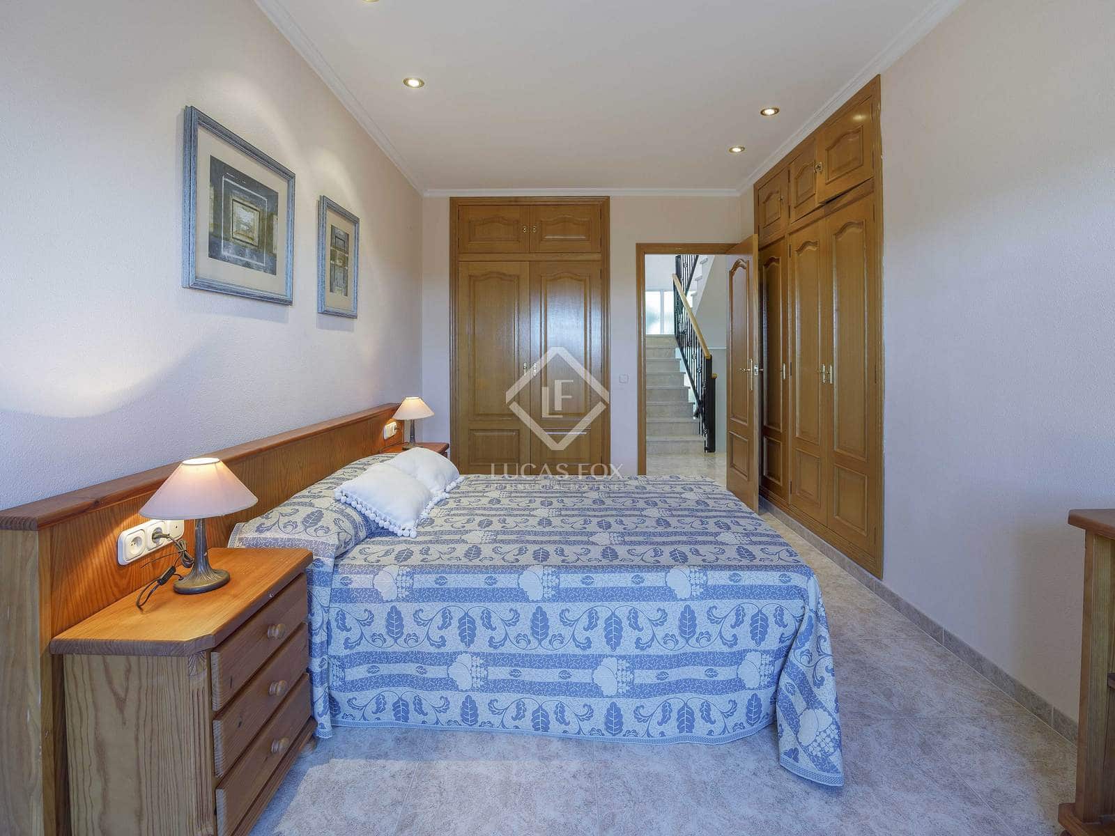 5 soveværelse Villa til salg i Pucol med swimmingpool garage - € 1.800.000 (Ref: 8820895)