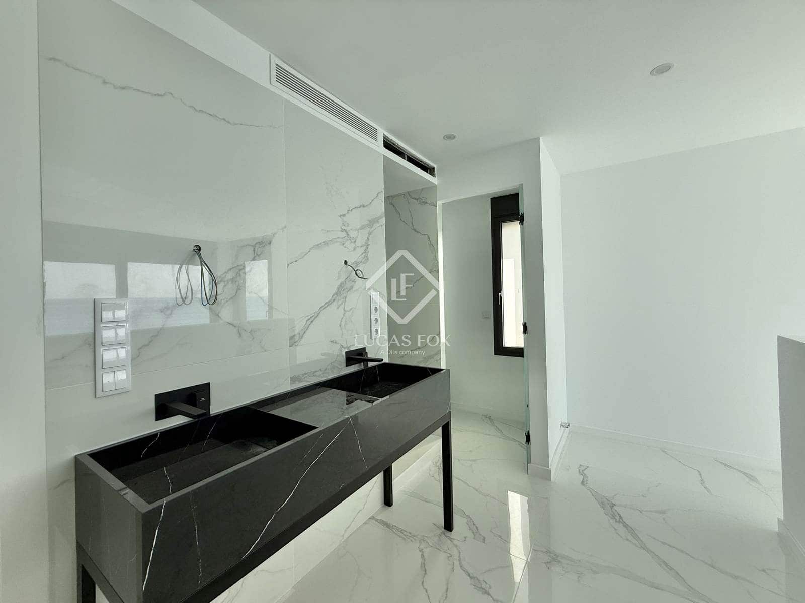 5 soveværelse Villa til salg i El Campello med swimmingpool - € 2.700.000 (Ref: 8824440)