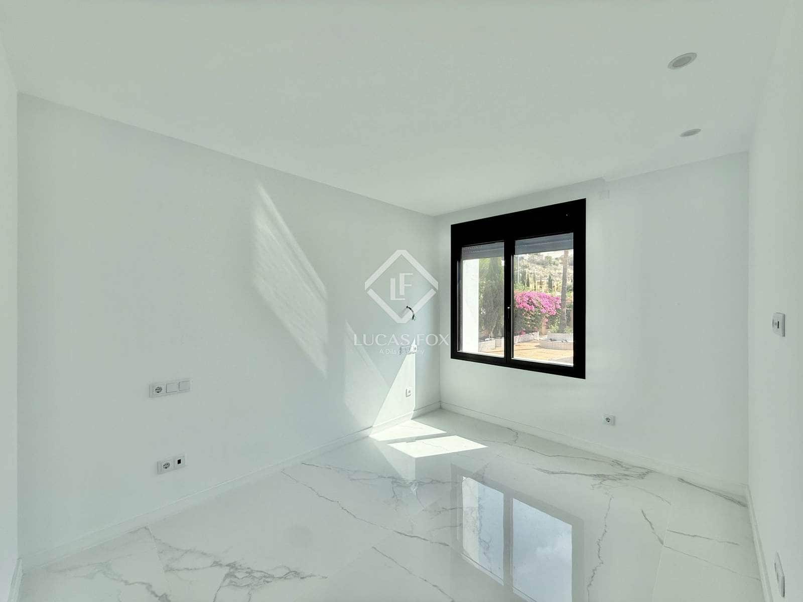 5 soveværelse Villa til salg i El Campello med swimmingpool - € 2.700.000 (Ref: 8824440)