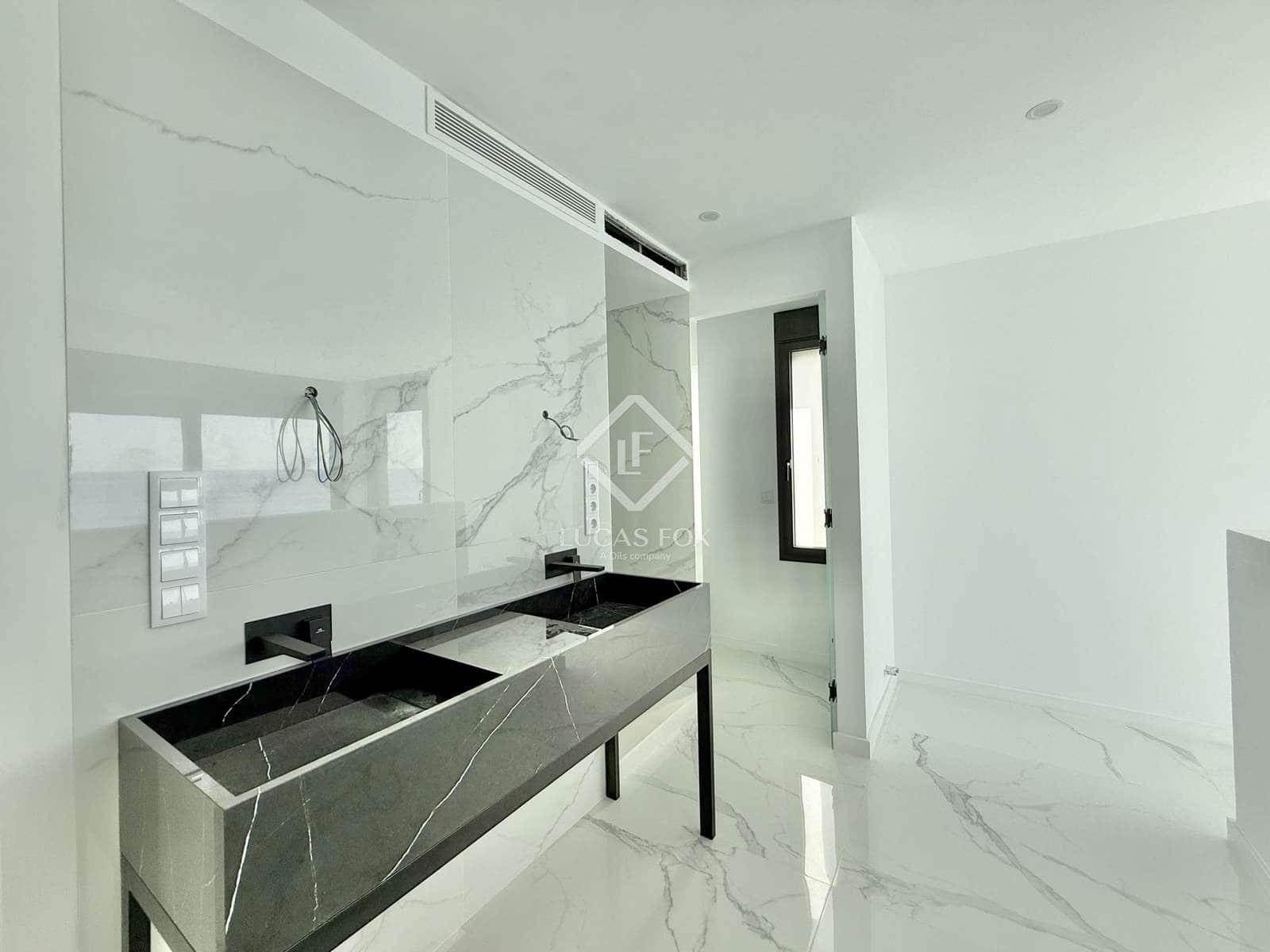 5 soveværelse Villa til salg i El Campello med swimmingpool - € 2.700.000 (Ref: 8824440)