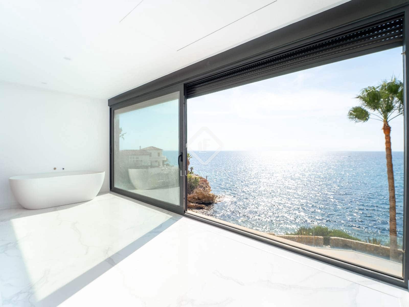 5 soveværelse Villa til salg i El Campello med swimmingpool - € 2.700.000 (Ref: 8824440)