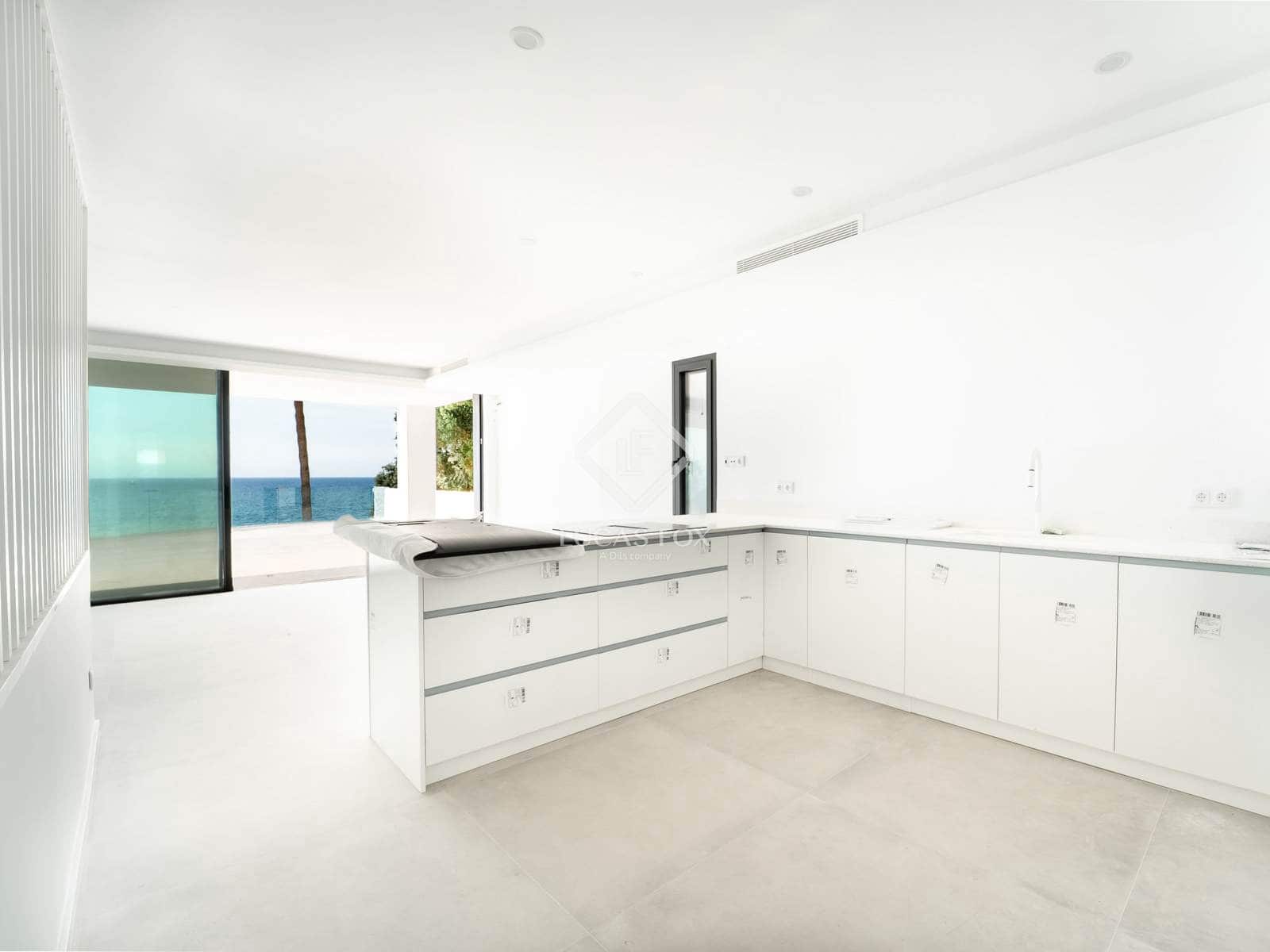 5 soveværelse Villa til salg i El Campello med swimmingpool - € 2.700.000 (Ref: 8824440)