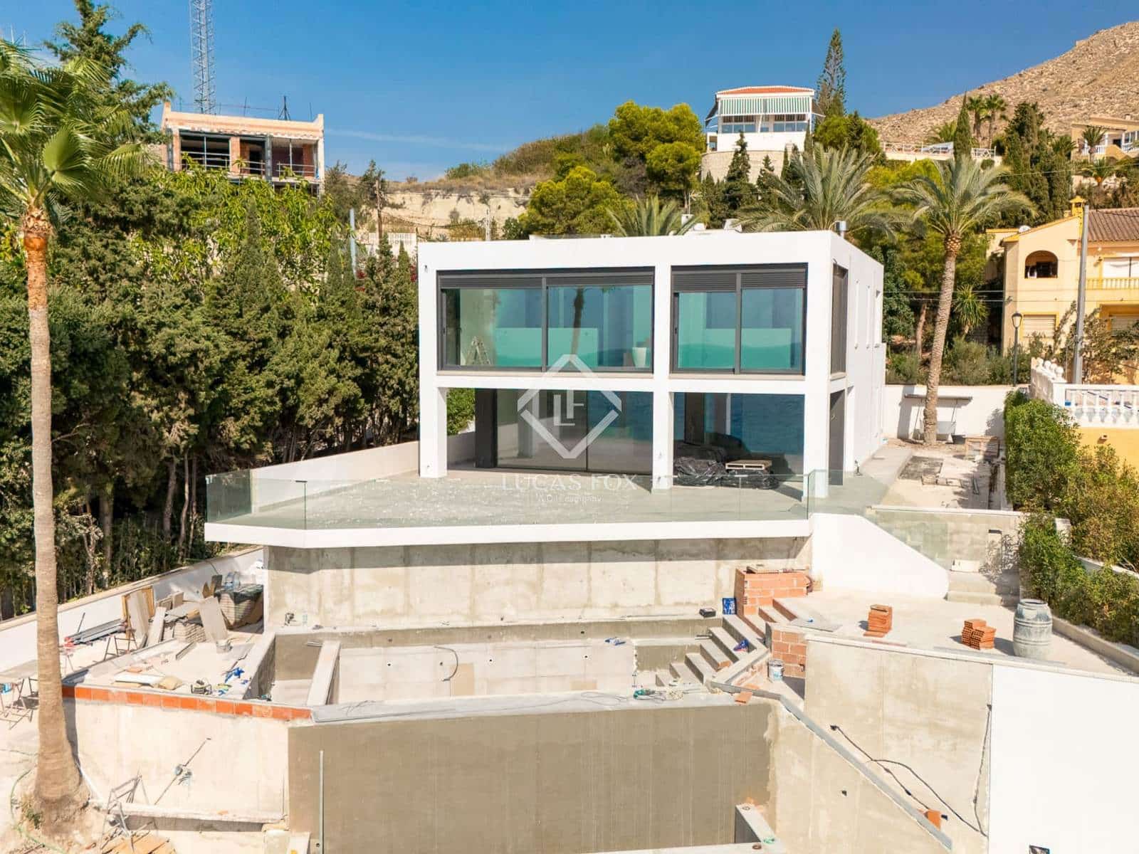 5 soveværelse Villa til salg i El Campello med swimmingpool - € 2.700.000 (Ref: 8824440)