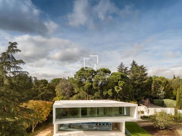 6 bedroom Villa for sale in Alcobendas with pool garage - € 10,500,000 (Ref: 8824445)