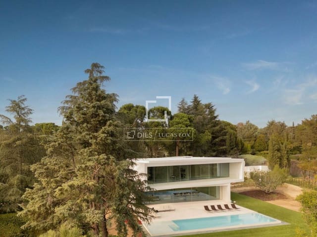 6 bedroom Villa for sale in Alcobendas with pool garage - € 10,500,000 (Ref: 8824445)