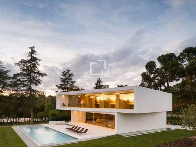 6 bedroom Villa for sale in Alcobendas with pool garage - € 10,500,000 (Ref: 8824445)