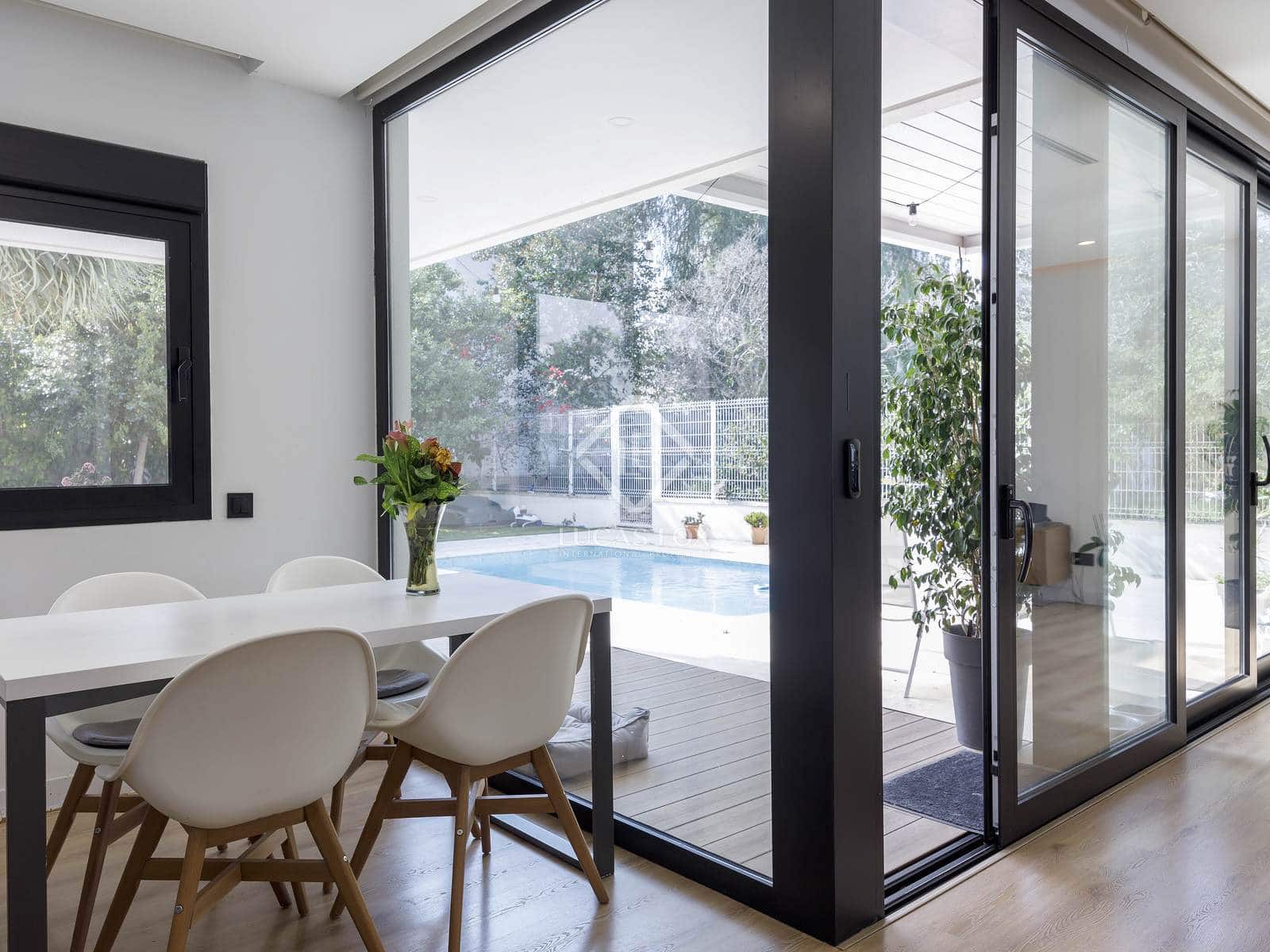 4 bedroom Villa for sale in Masarrochos / Massarrojos with pool garage - € 850,000 (Ref: 8824446)