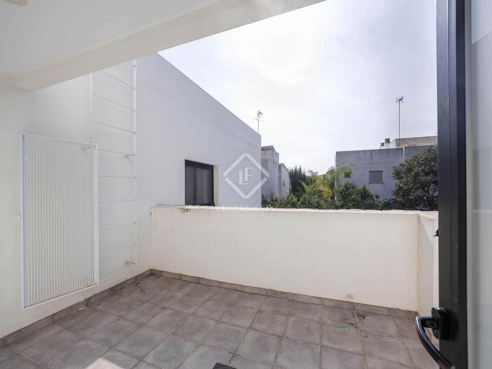 4 bedroom Villa for sale in Masarrochos / Massarrojos with pool garage - € 850,000 (Ref: 8824446)