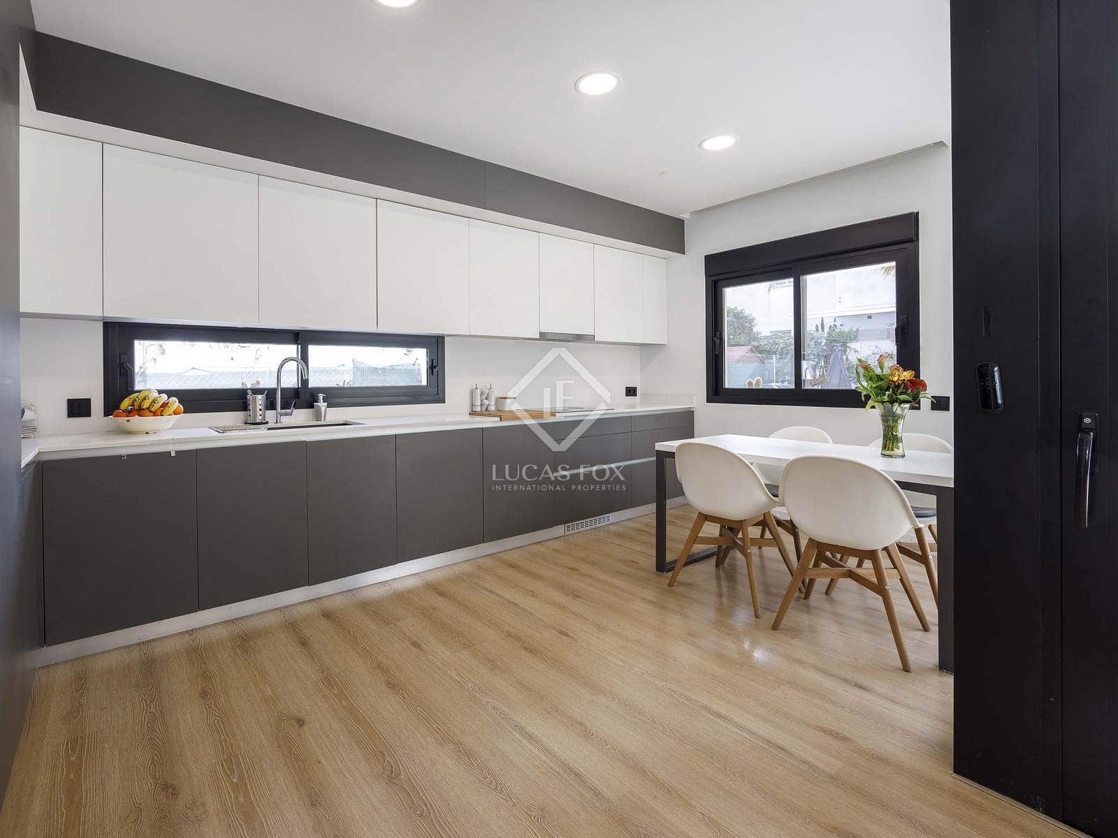 4 bedroom Villa for sale in Masarrochos / Massarrojos with pool garage - € 850,000 (Ref: 8824446)