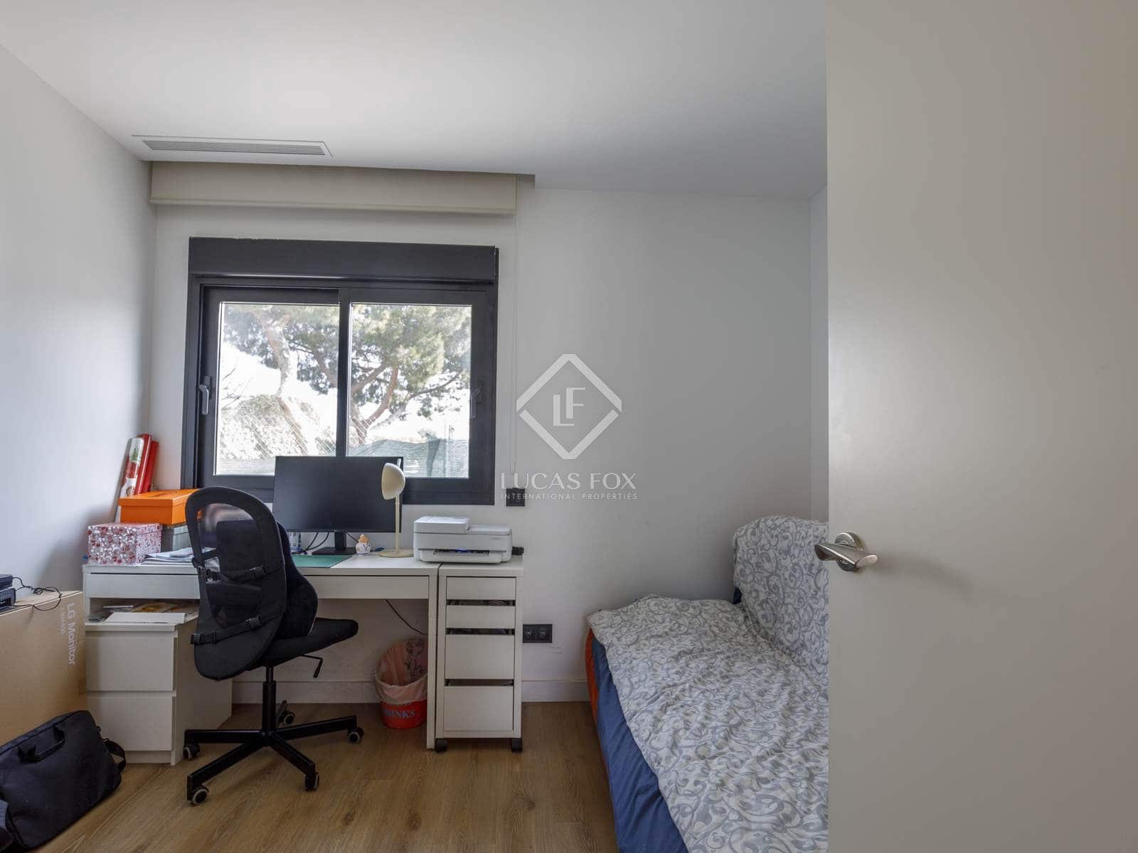 4 bedroom Villa for sale in Masarrochos / Massarrojos with pool garage - € 850,000 (Ref: 8824446)