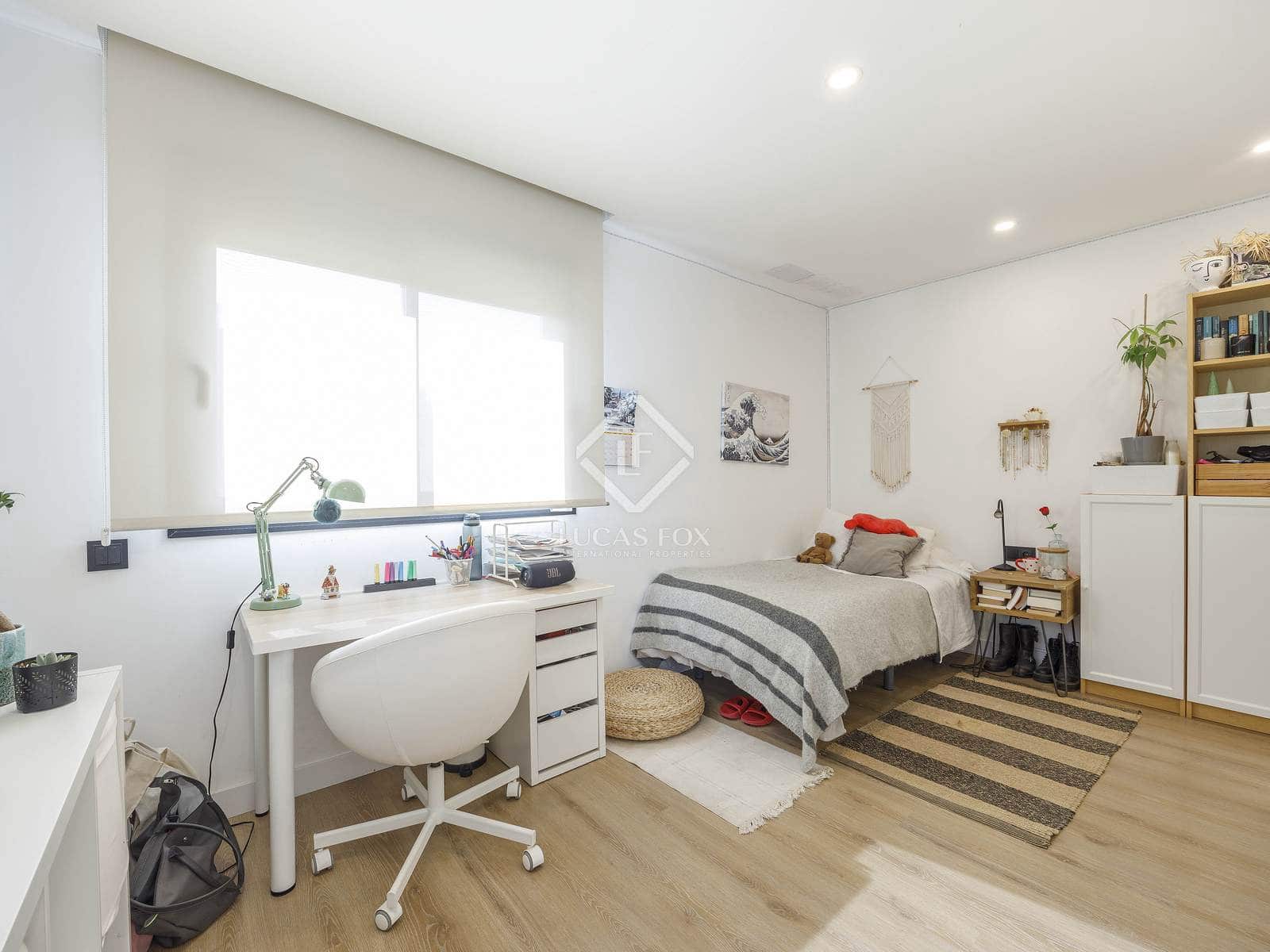 4 bedroom Villa for sale in Masarrochos / Massarrojos with pool garage - € 850,000 (Ref: 8824446)