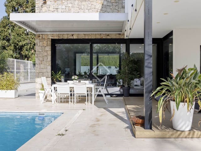 4 bedroom Villa for sale in Masarrochos / Massarrojos, Valencia city with pool garage - € 850,000 (Ref: 8824446)