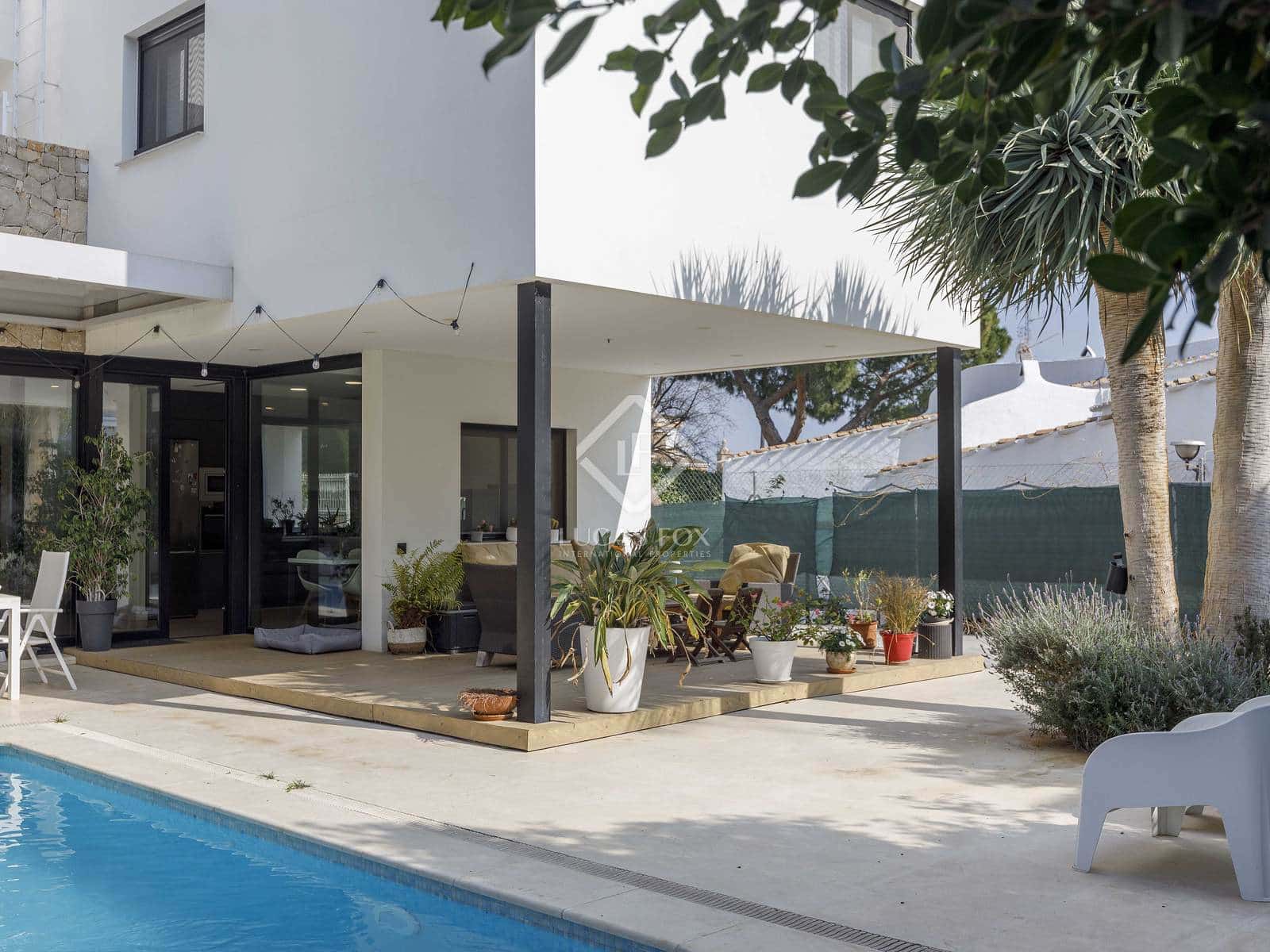 4 bedroom Villa for sale in Masarrochos / Massarrojos with pool garage - € 850,000 (Ref: 8824446)