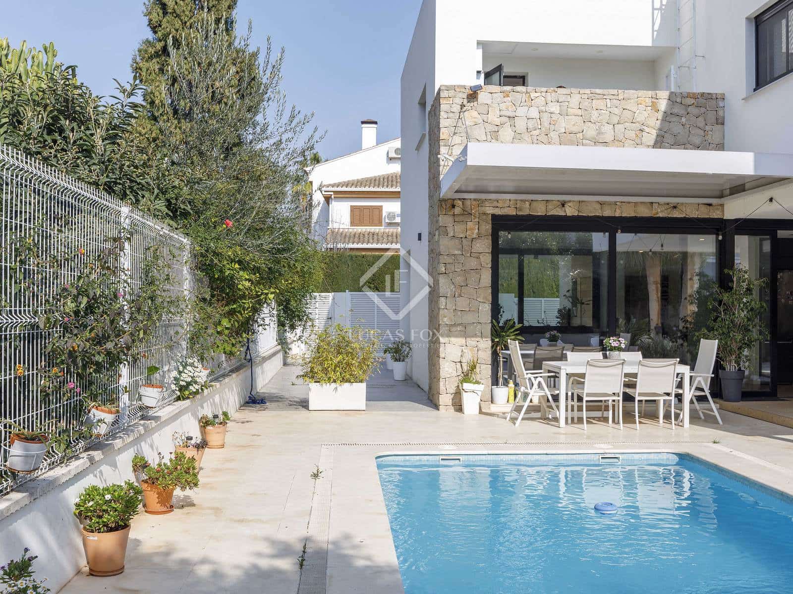 4 bedroom Villa for sale in Masarrochos / Massarrojos with pool garage - € 850,000 (Ref: 8824446)