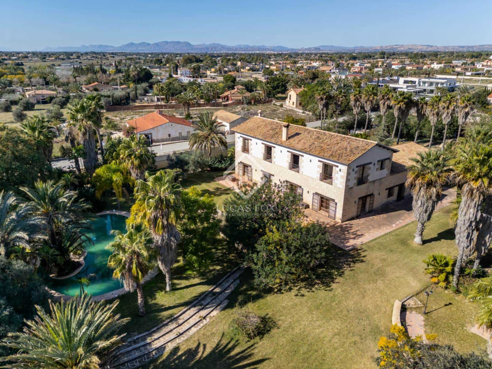 5 Zimmer Villa zu verkaufen in Elche / Elx mit Pool Garage - 2.500.000 € (Ref: 8824447)