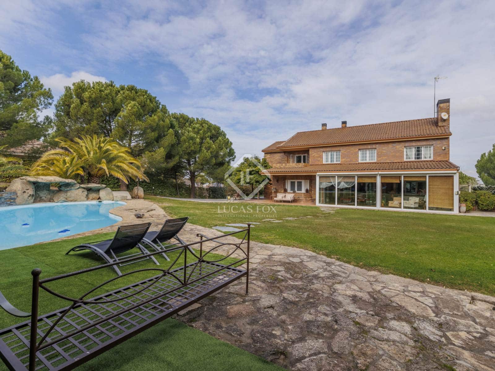 6 soveværelse Villa til salg i Boadilla del Monte med swimmingpool garage - € 1.950.000 (Ref: 8826107)