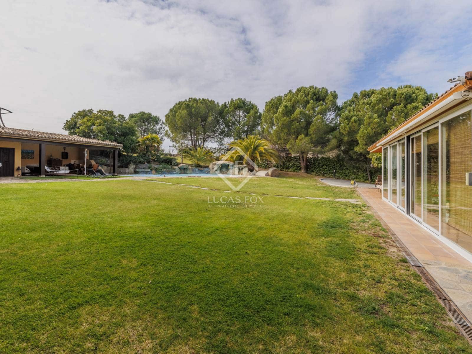 6 soveværelse Villa til salg i Boadilla del Monte med swimmingpool garage - € 1.950.000 (Ref: 8826107)