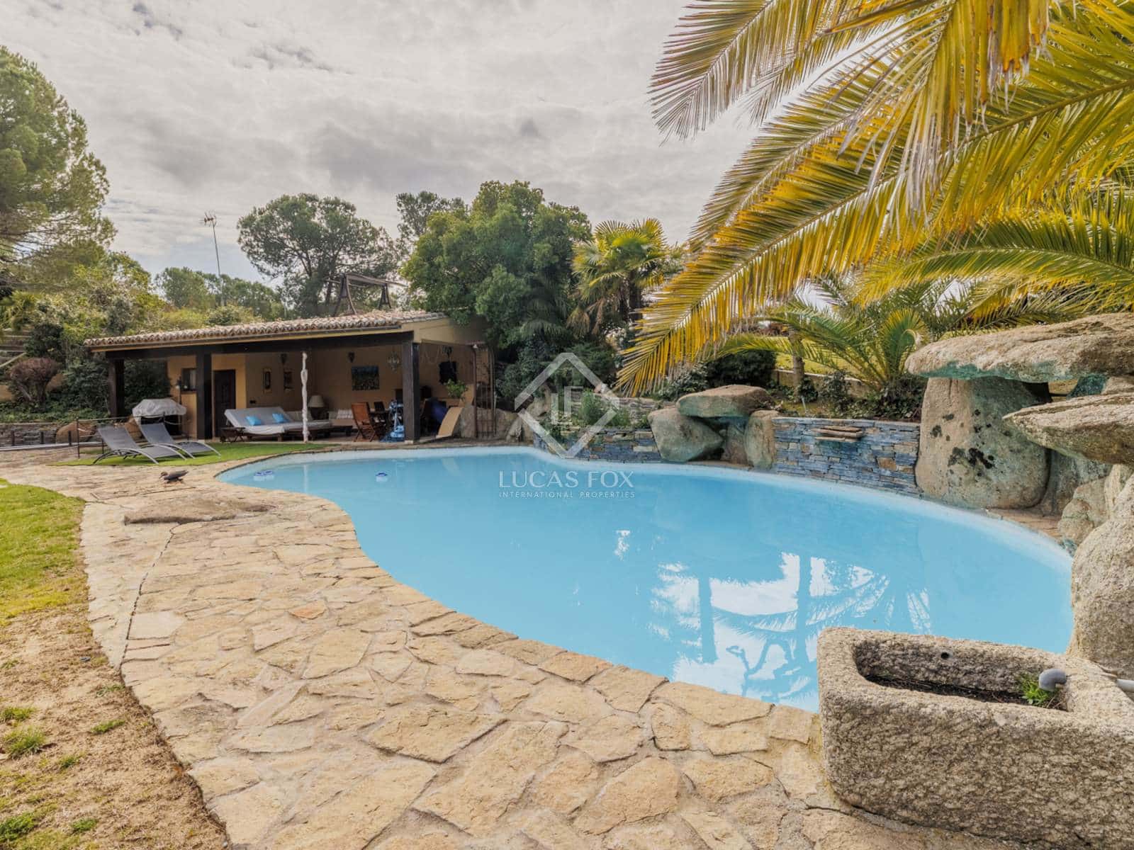 6 soveværelse Villa til salg i Boadilla del Monte med swimmingpool garage - € 1.950.000 (Ref: 8826107)