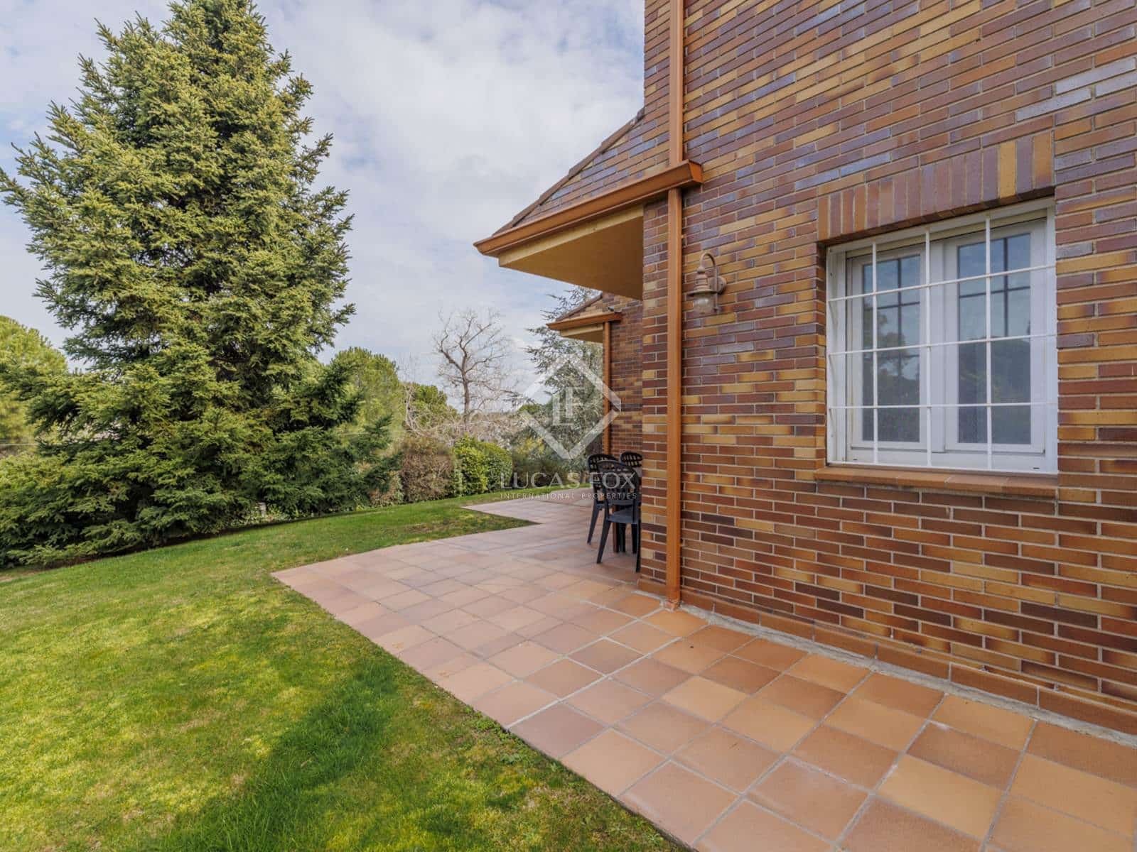 6 soveværelse Villa til salg i Boadilla del Monte med swimmingpool garage - € 1.950.000 (Ref: 8826107)