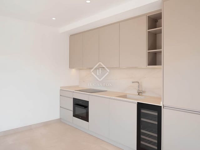 2 slaapkamer Penthouse te koop in Palma de Mallorca met zwembad garage - € 1.420.250 (Ref: 8826184)