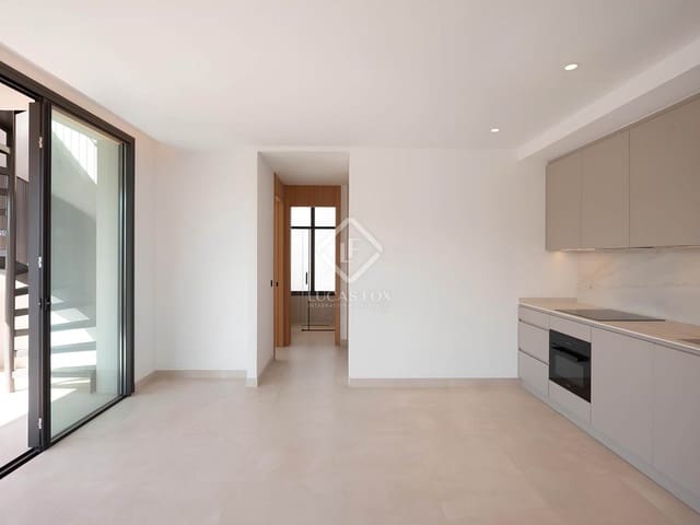 2 slaapkamer Penthouse te koop in Palma de Mallorca met zwembad garage - € 1.420.250 (Ref: 8826184)