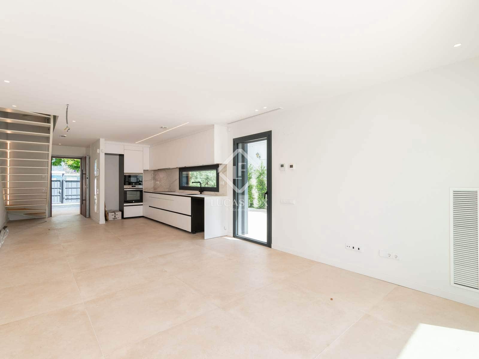 3 soveværelse Villa til salg i Castelldefels med swimmingpool garage - € 1.150.000 (Ref: 8826727)