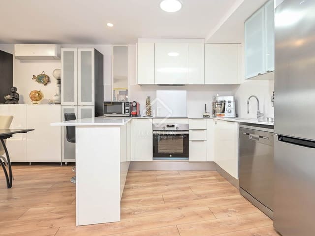 3 slaapkamer Appartement te koop in Platja d'Aro, Castell-Platja d'Aro met garage - € 390.000 (Ref: 8829942)