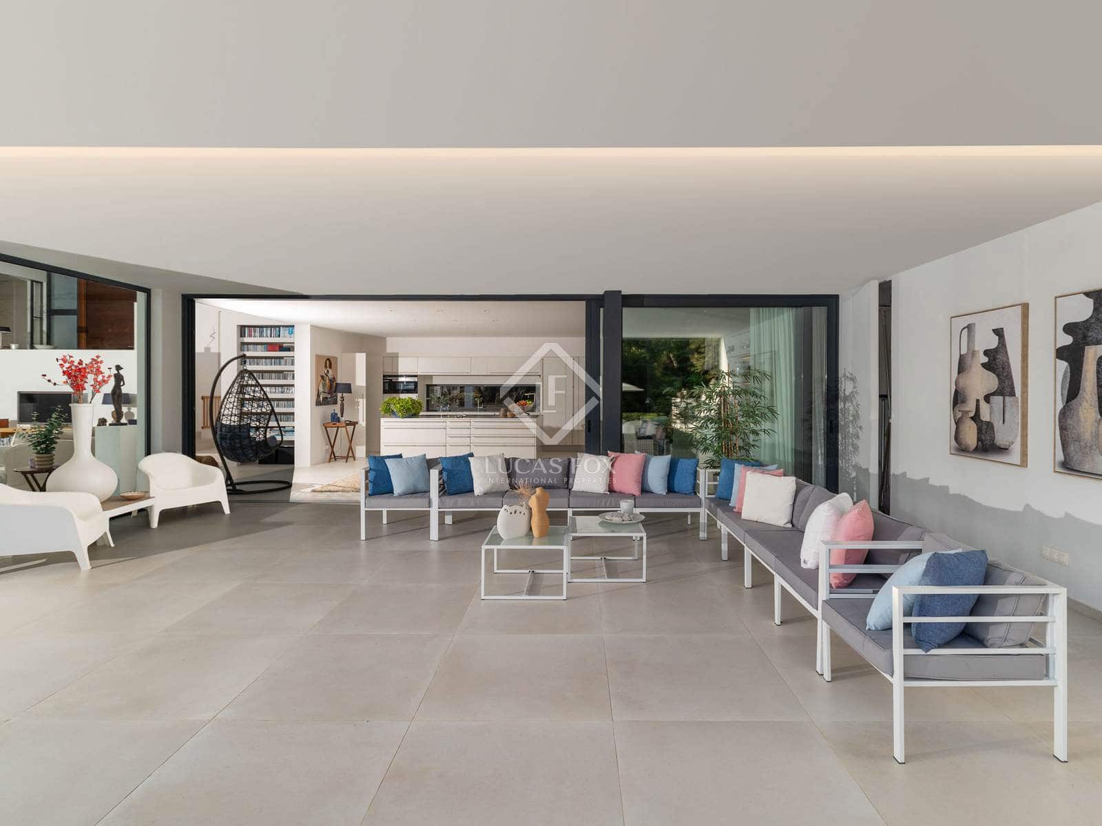 4 bedroom Villa for sale in Sotogrande with pool garage - € 2,395,000 (Ref: 8830007)