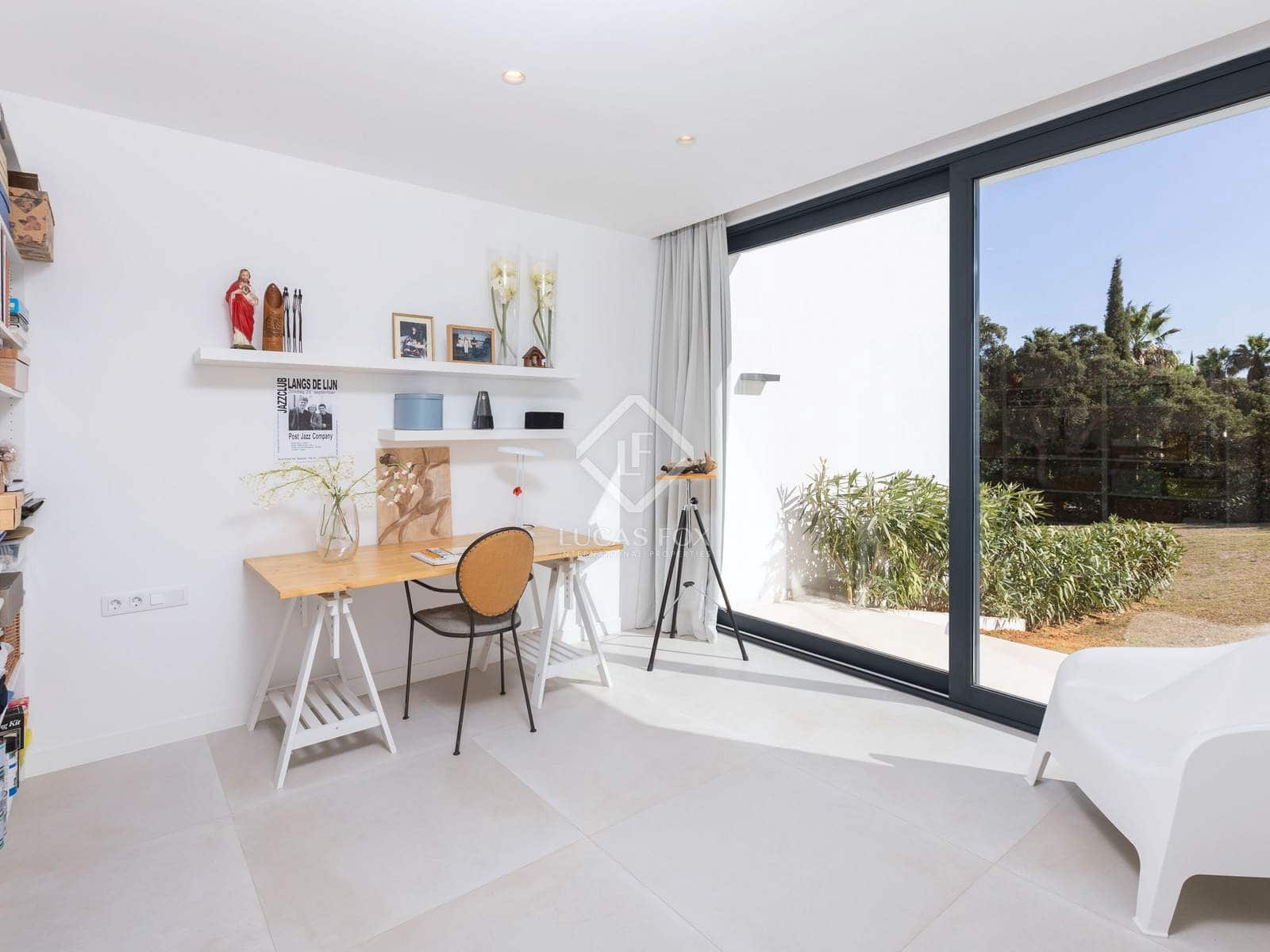 4 bedroom Villa for sale in Sotogrande with pool garage - € 2,395,000 (Ref: 8830007)