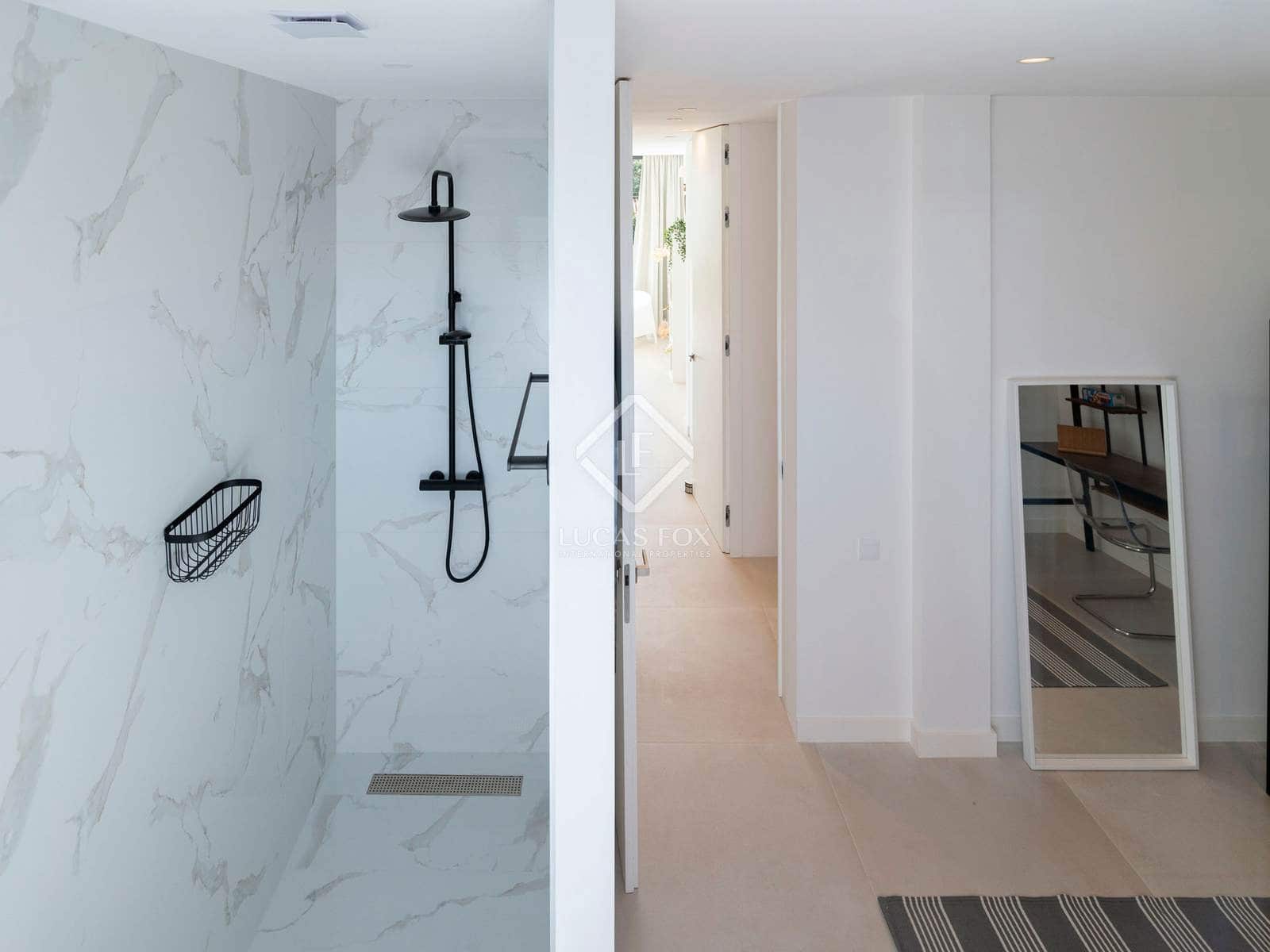 4 bedroom Villa for sale in Sotogrande with pool garage - € 2,395,000 (Ref: 8830007)