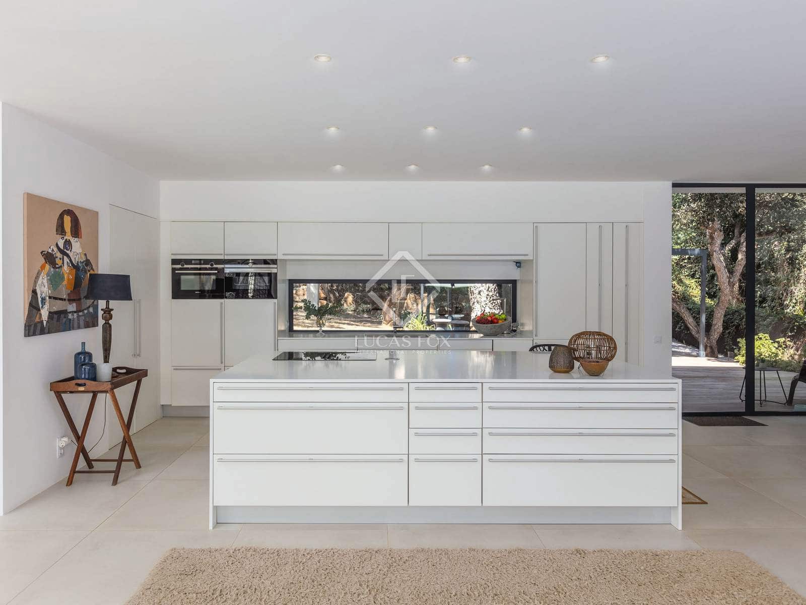 4 bedroom Villa for sale in Sotogrande with pool garage - € 2,395,000 (Ref: 8830007)