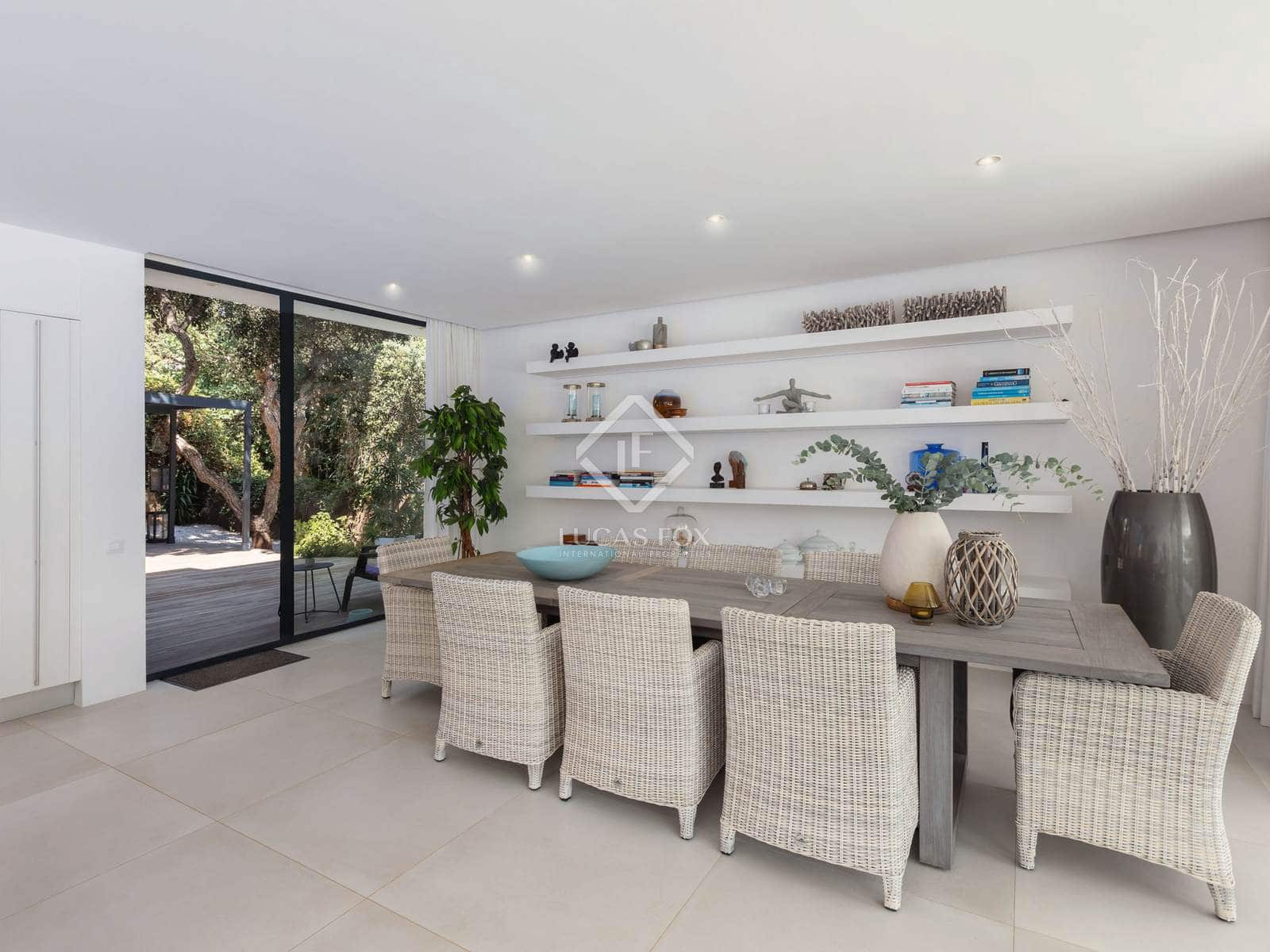 4 bedroom Villa for sale in Sotogrande with pool garage - € 2,395,000 (Ref: 8830007)