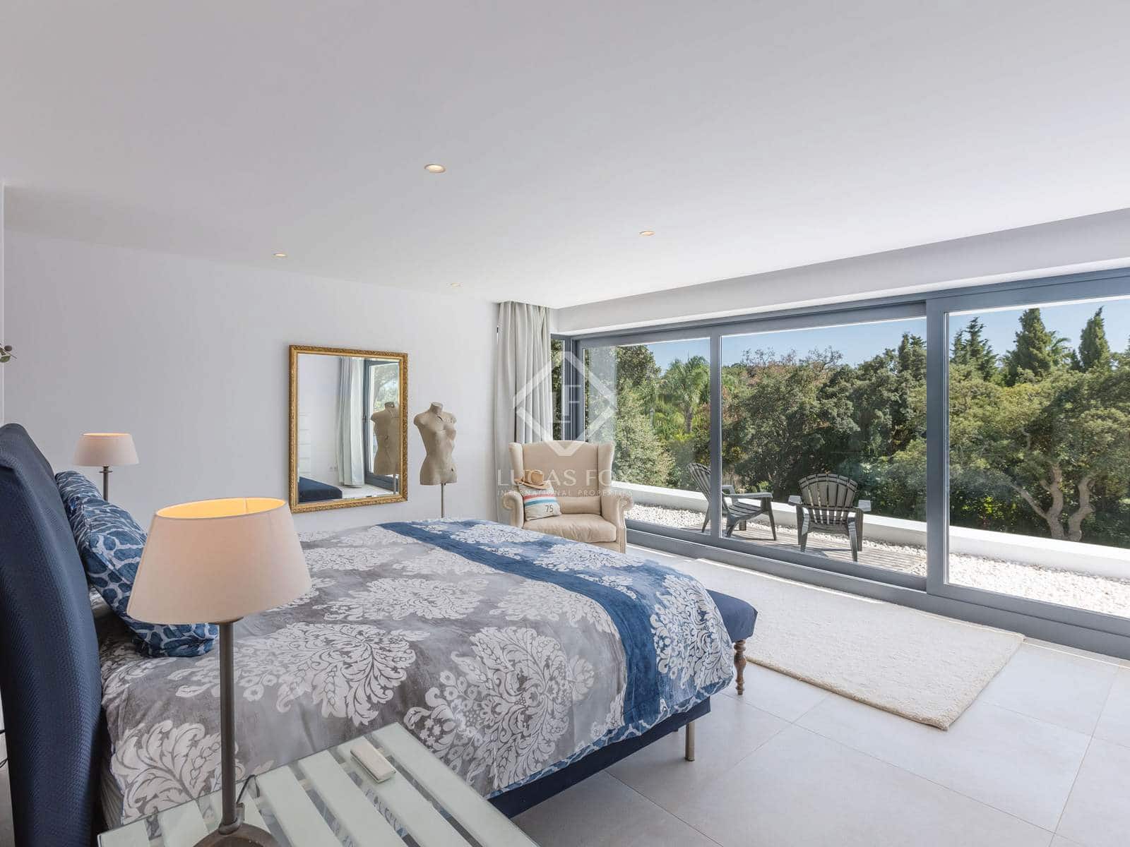 4 bedroom Villa for sale in Sotogrande with pool garage - € 2,395,000 (Ref: 8830007)