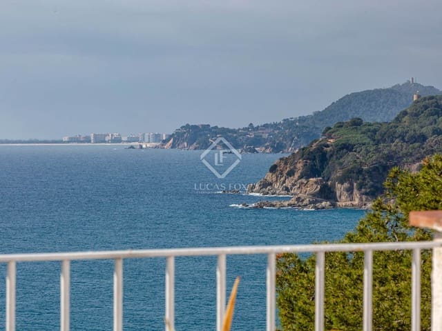 6 slaapkamer Villa te koop in Lloret de Mar met zwembad garage - € 3.500.000 (Ref: 8830199)
