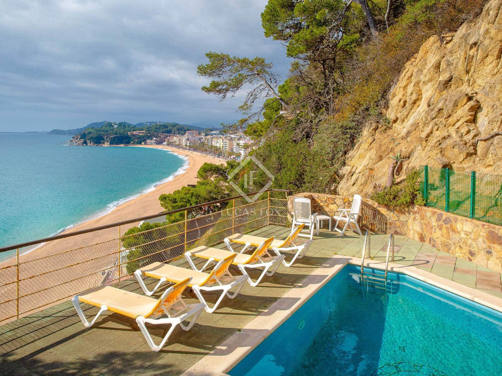 6 slaapkamer Villa te koop in Lloret de Mar met zwembad garage - € 3.500.000 (Ref: 8830199)
