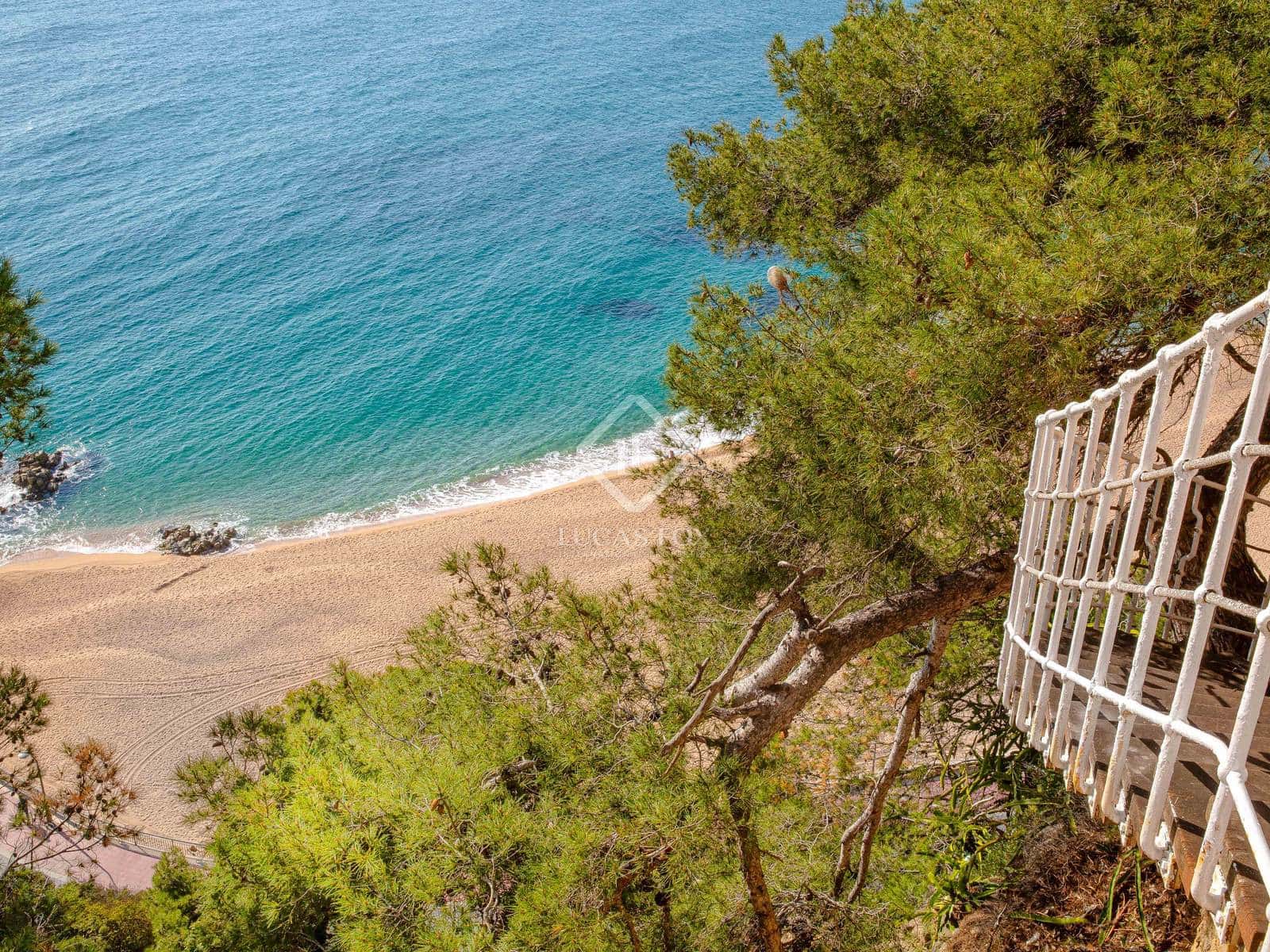 6 slaapkamer Villa te koop in Lloret de Mar met zwembad garage - € 3.500.000 (Ref: 8830199)