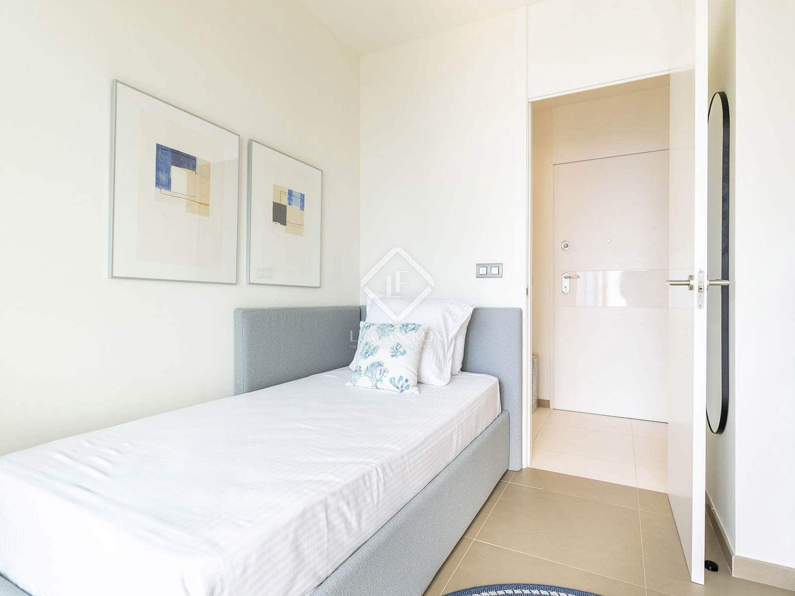 2 soveværelse Lejlighed til salg i Benidorm med swimmingpool garage - € 495.000 (Ref: 8830200)