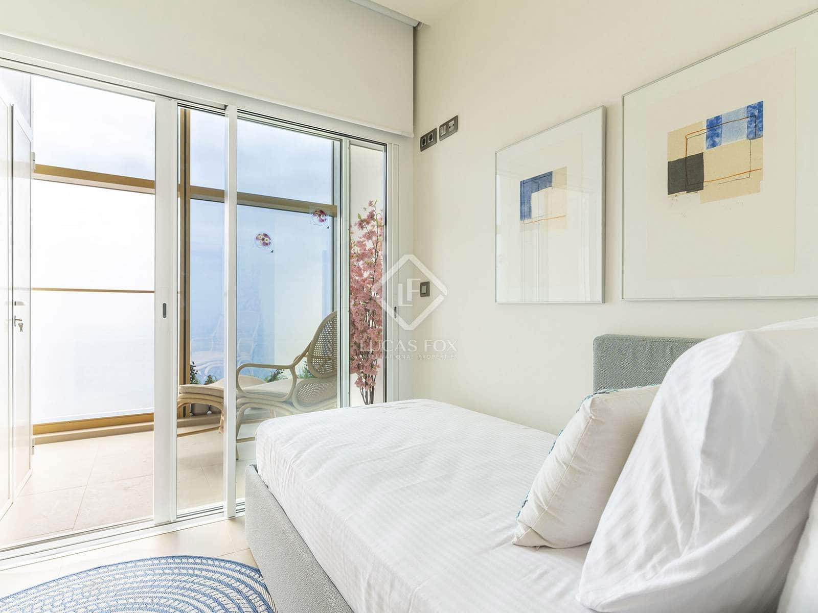 2 soveværelse Lejlighed til salg i Benidorm med swimmingpool garage - € 495.000 (Ref: 8830200)