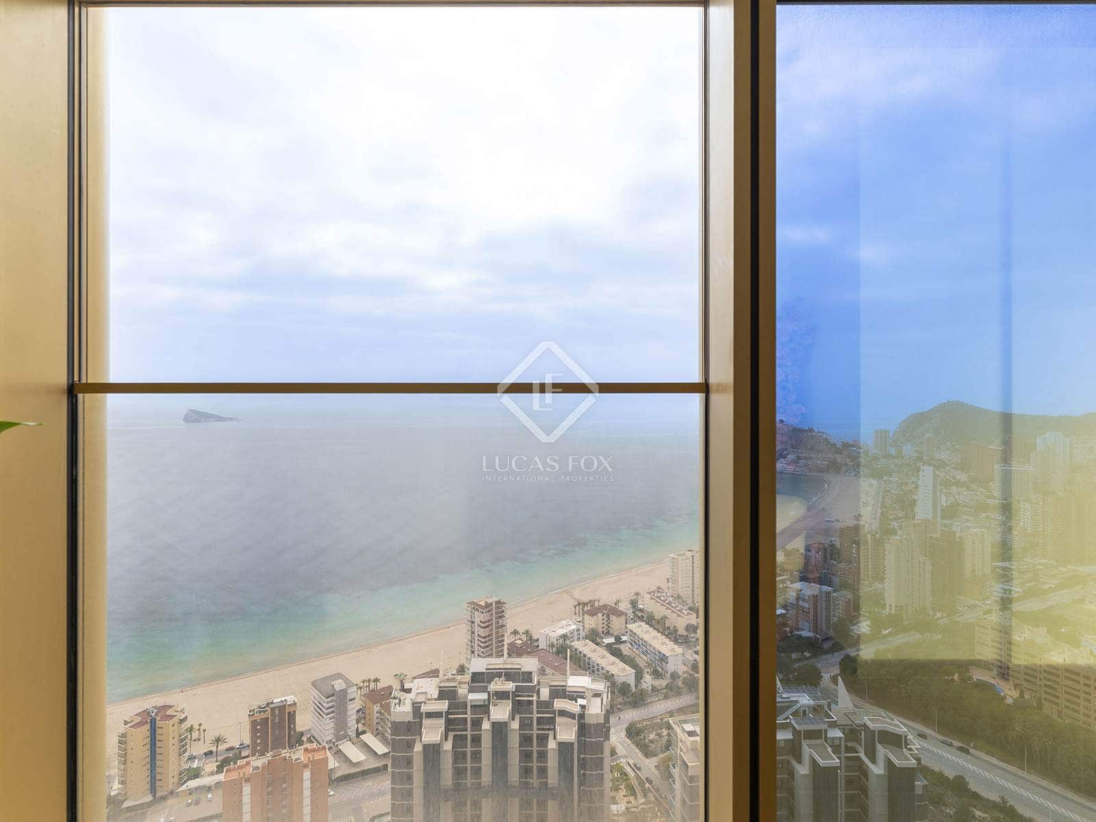 2 soveværelse Lejlighed til salg i Benidorm med swimmingpool garage - € 495.000 (Ref: 8830200)