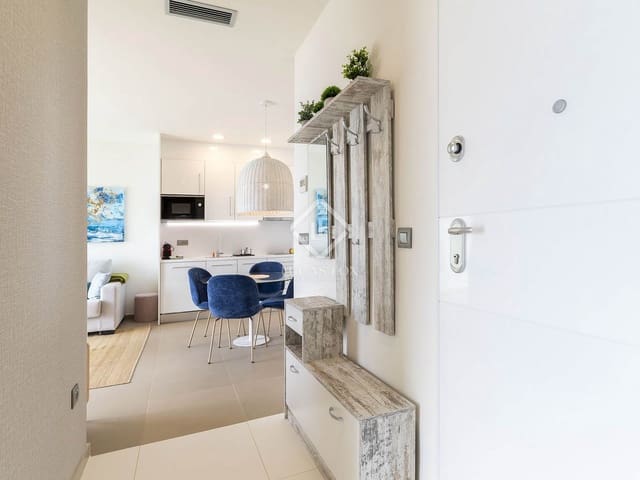 2 bedroom Apartment for sale in Benidorm with pool garage - € 495,000 (Ref: 8830200)