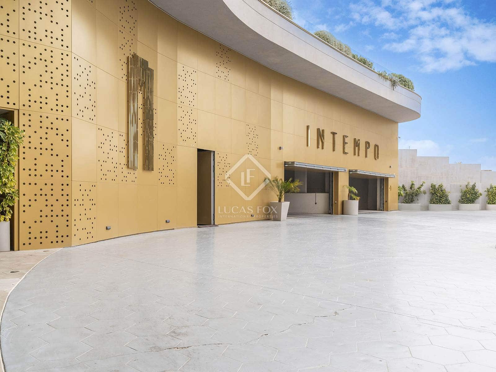 2 soveværelse Lejlighed til salg i Benidorm med swimmingpool garage - € 495.000 (Ref: 8830200)