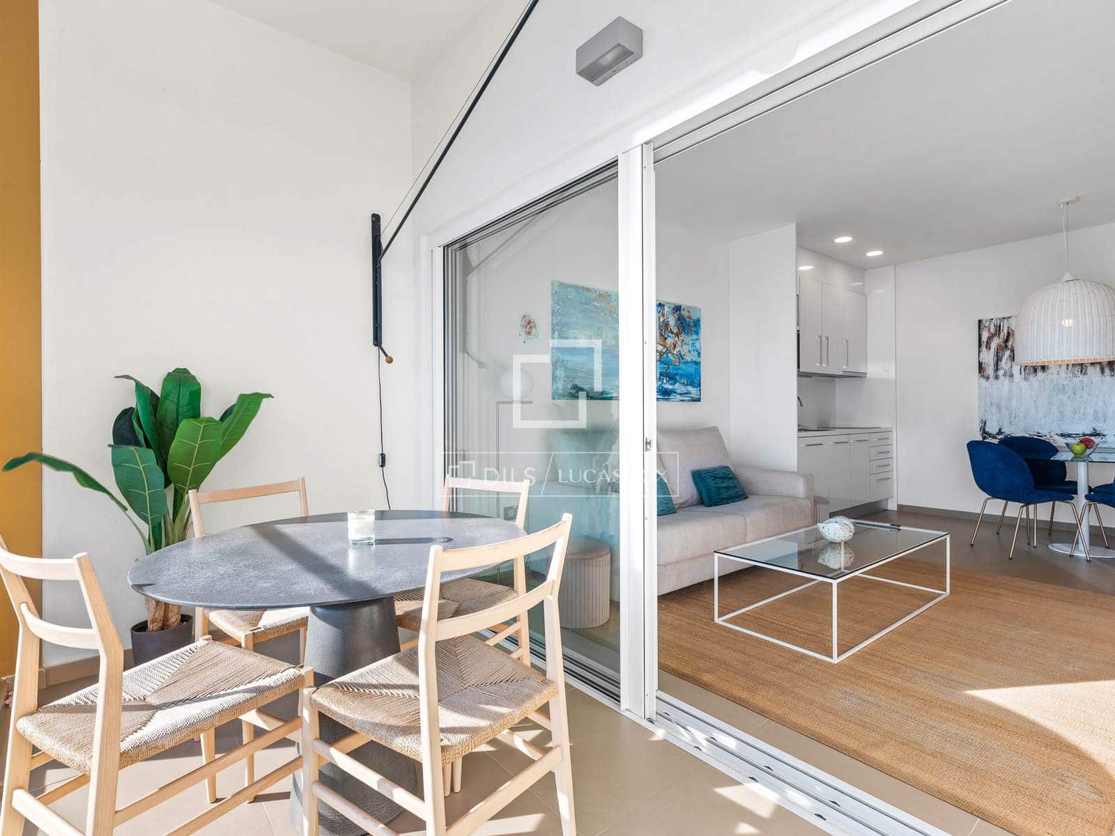 2 bedroom Apartment for sale in Benidorm with pool garage - € 495,000 (Ref: 8830200)