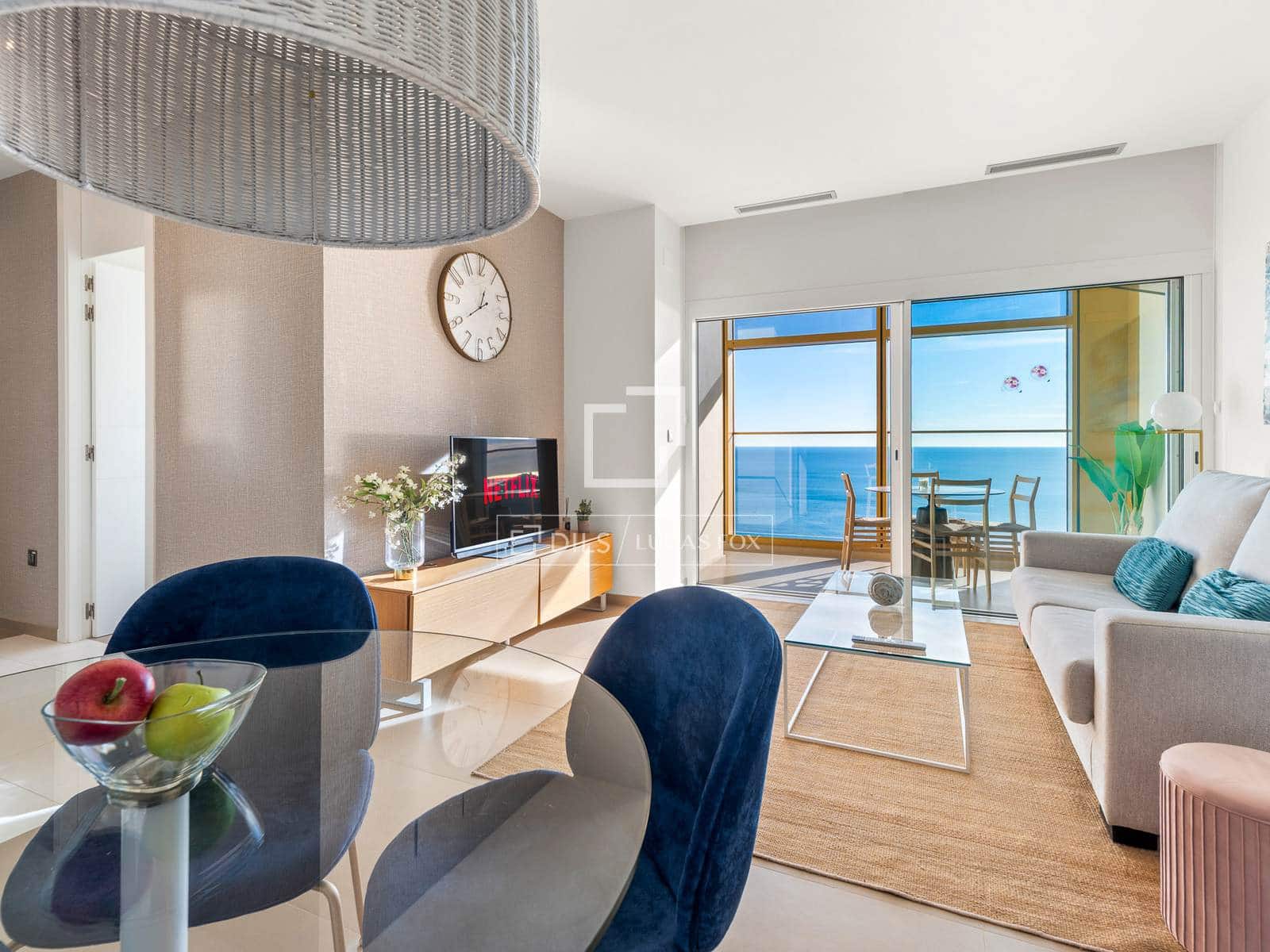 2 bedroom Apartment for sale in Benidorm with pool garage - € 495,000 (Ref: 8830200)