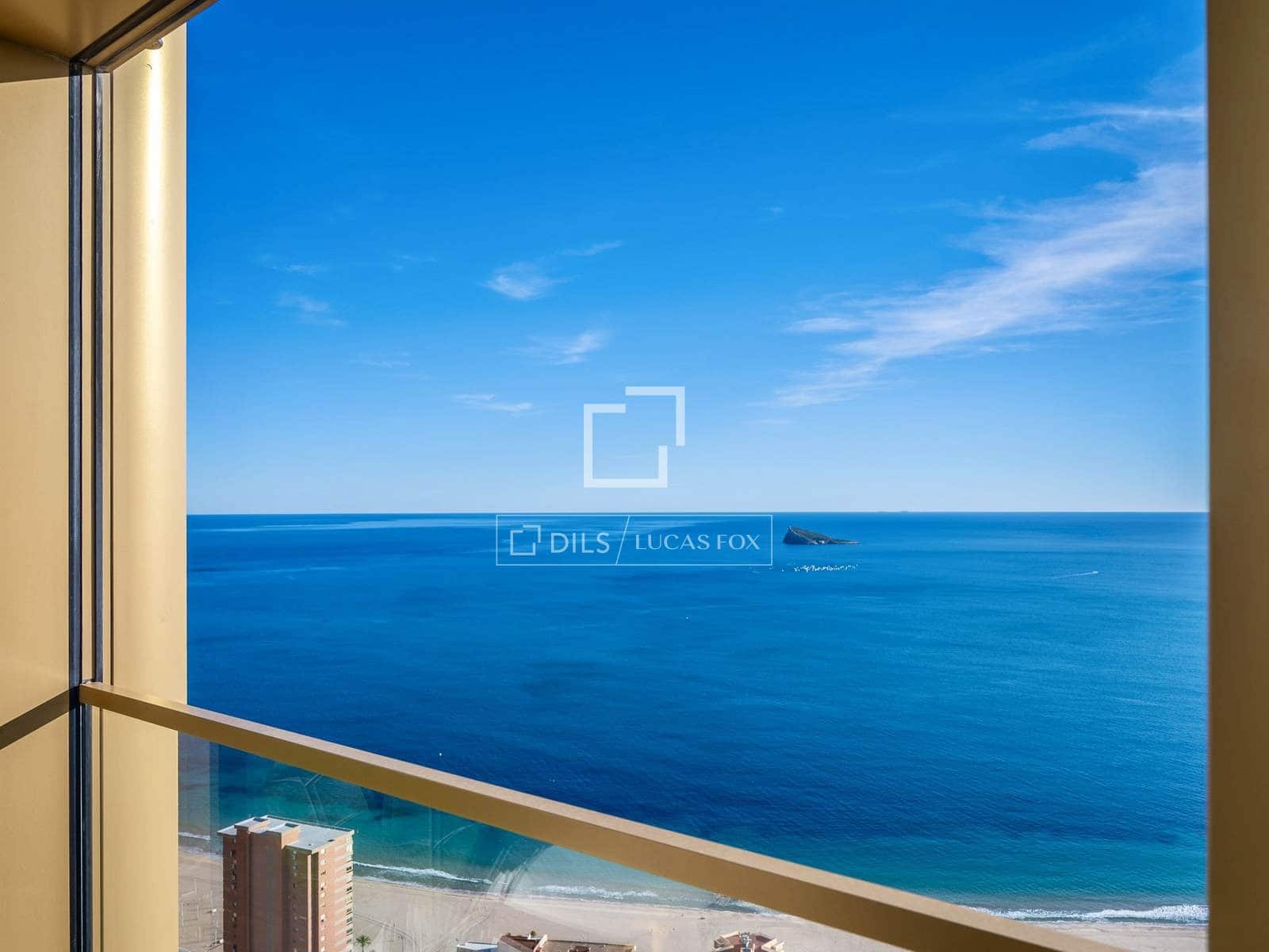 2 bedroom Apartment for sale in Benidorm with pool garage - € 495,000 (Ref: 8830200)