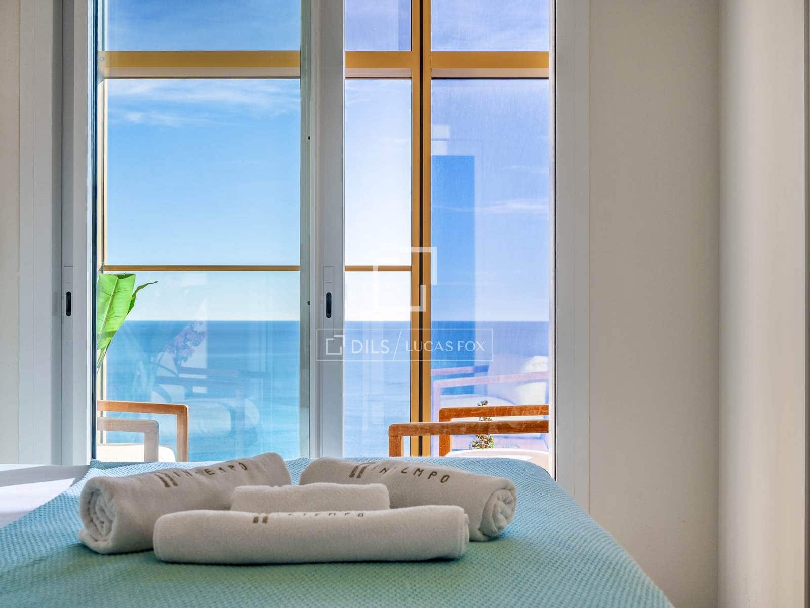 2 bedroom Apartment for sale in Benidorm with pool garage - € 495,000 (Ref: 8830200)