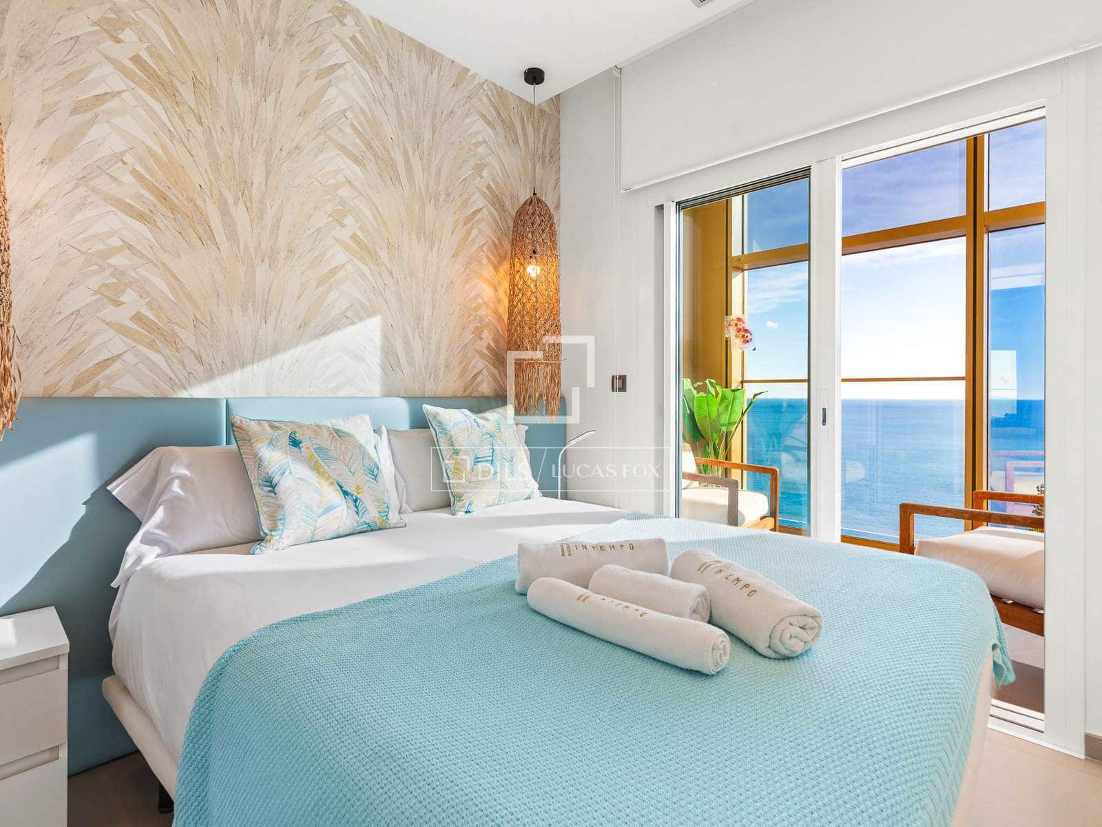 2 bedroom Apartment for sale in Benidorm with pool garage - € 495,000 (Ref: 8830200)