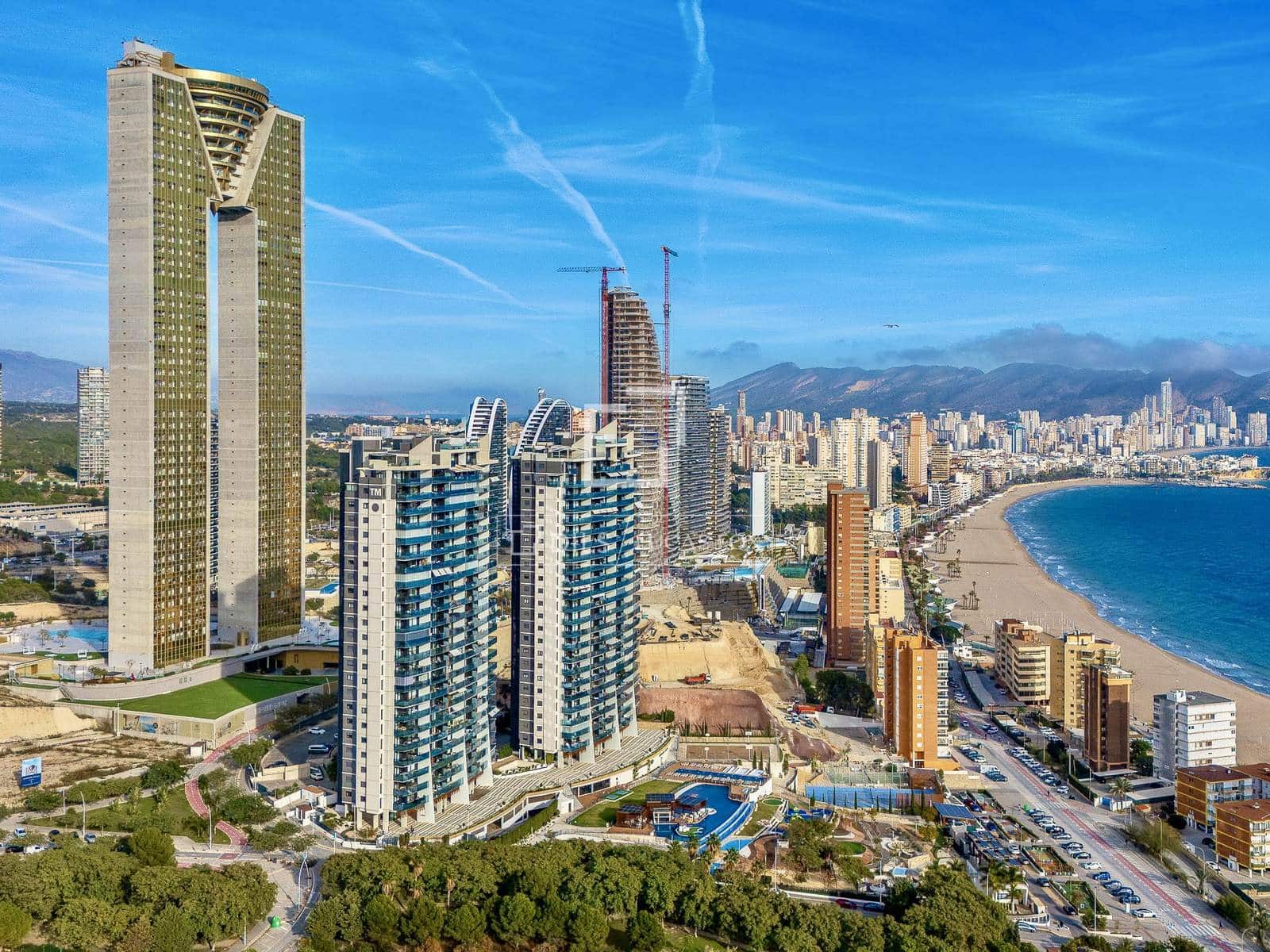 2 bedroom Apartment for sale in Benidorm with pool garage - € 495,000 (Ref: 8830200)